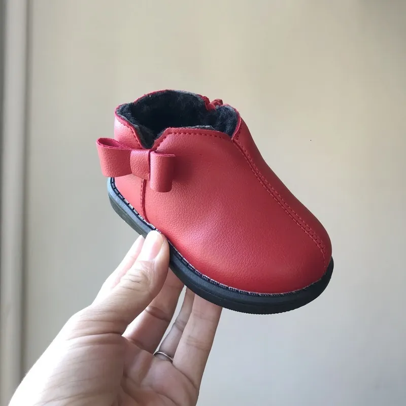 Compra Niños Niños Niños Pequeños Niñas Mujer Zapatos Bebé Pequeño Algodón  Acolchado Zapatos De Bebé Invierno Niña Año Bajo Ayuda Botas Pequeño  Teléfono Móvil Barato | Entrega Rápida Y Calidad | Es.Dhgate