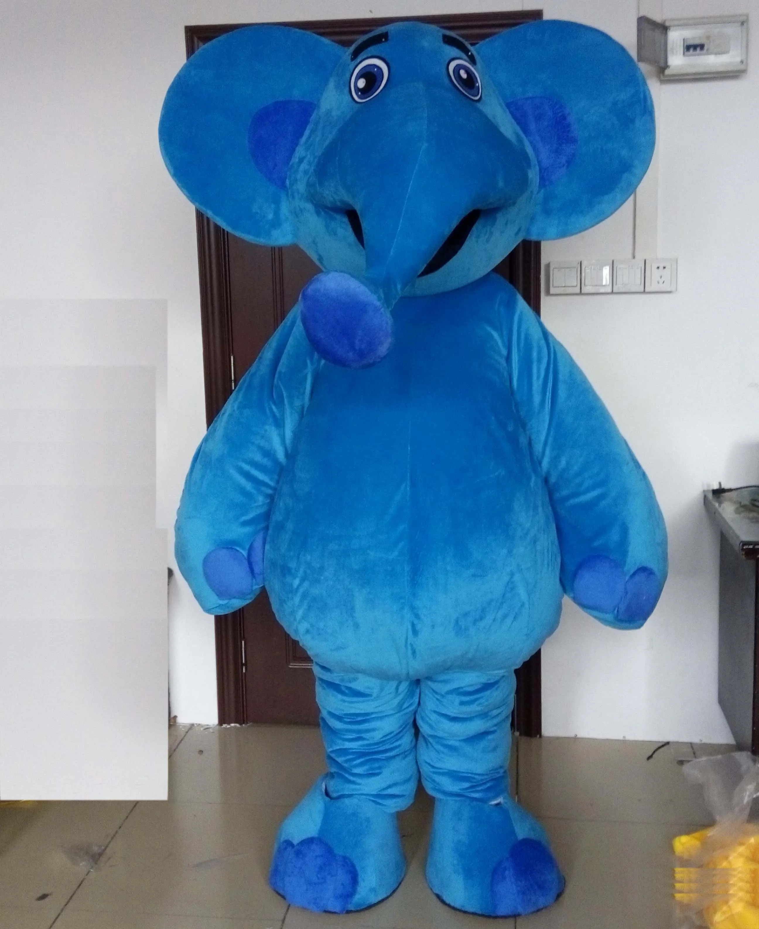 2019 tomadas de fábrica feliz terno de traje de mascote elefante azul para adultos for sale