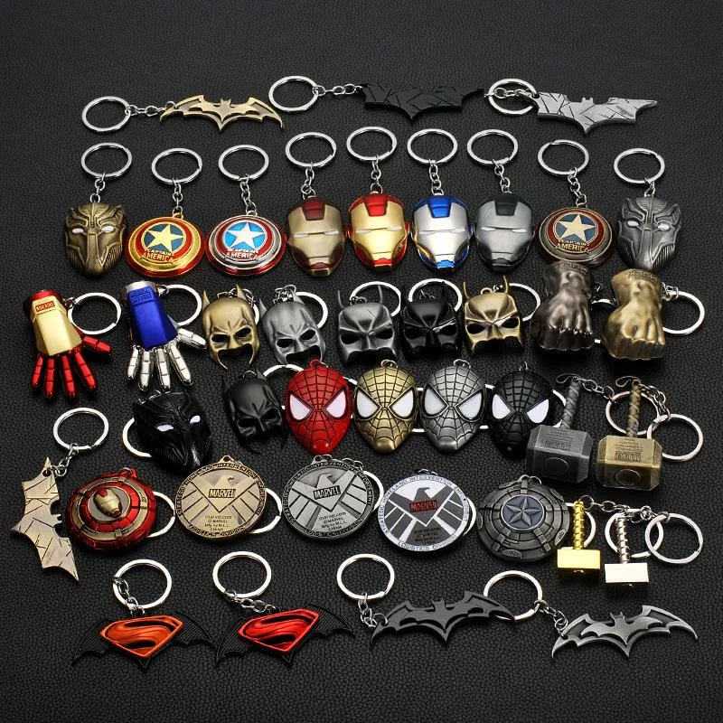 10 pièces métal porte-clés masque jouets clé voiture pendentif haute qualité porte-clés anneaux femmes sac bijoux hommes HJ249