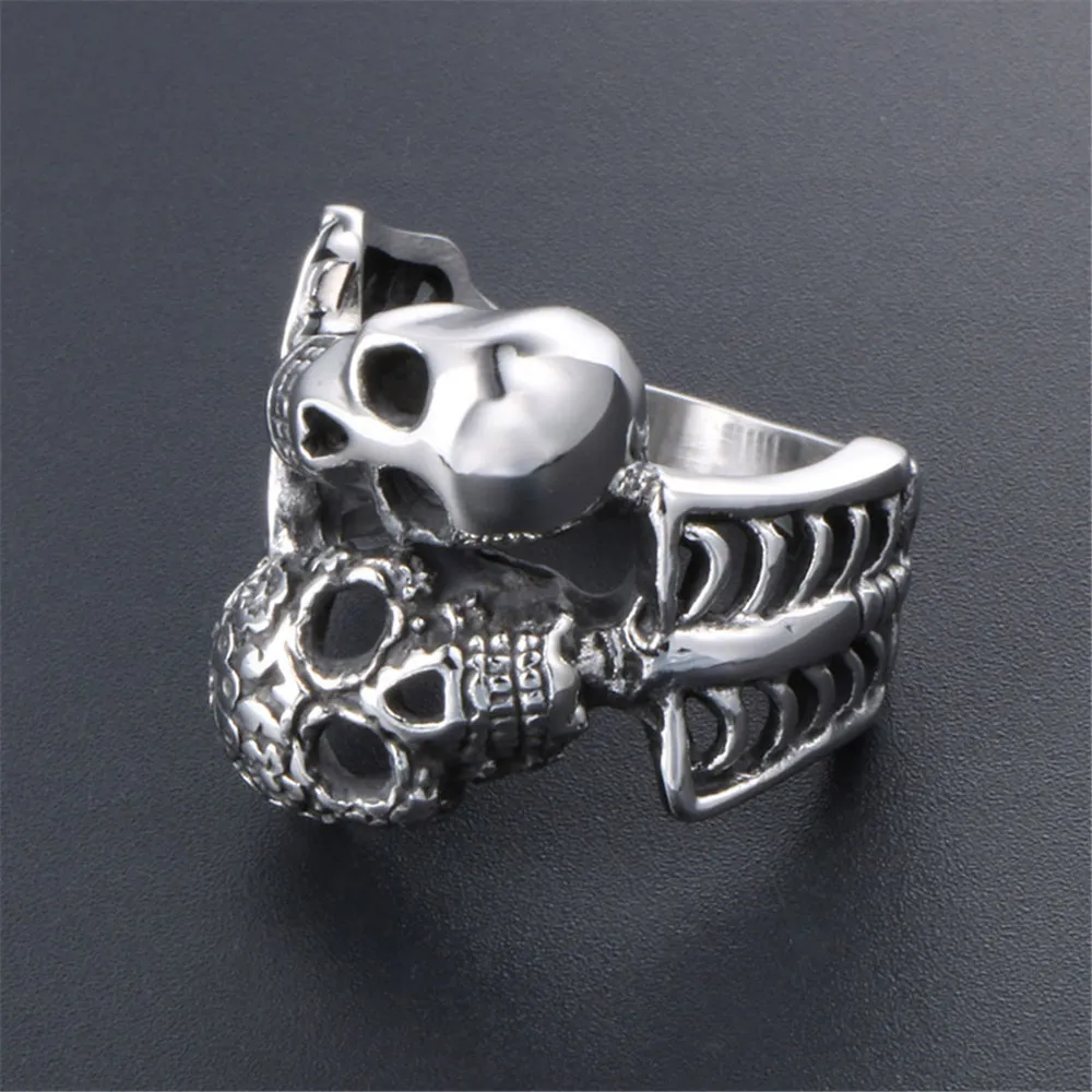 Titanium Steel Vintage Skull Ring Punk Rock Style Men039s Anneaux de doigt Bijoux Motor Halloween décorations de morts-vivants Accessor3106351