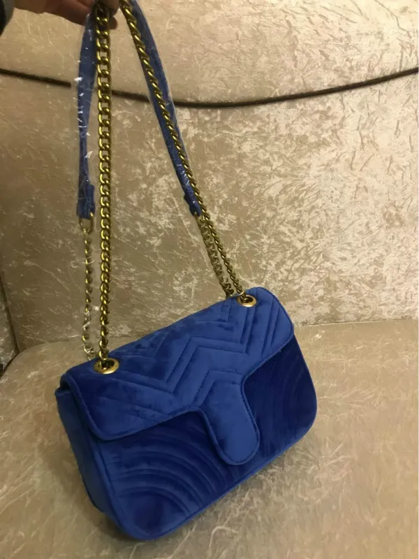 Velvet Shoulder Bag for Women Large Designer Handbag with Chain Crossbody PU Leather Bucket Bag Casual Versatile for 2024