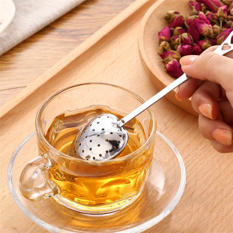 Spring Tea Time Heart Tea Infuser Bekvämlighet Hjärtformade Rostfritt Stål Te Teer Verktyg Herbal Spoon Ball Loose Leaf Filter med kedjekrok