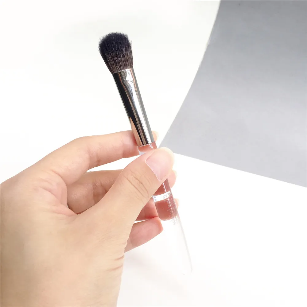 TRISH MCEVOY Brush 45 Sheer Application Eye/Cheek Brush - A++ kozie włosie All-over Shadow szczegółowy pędzel do policzków do pudrów