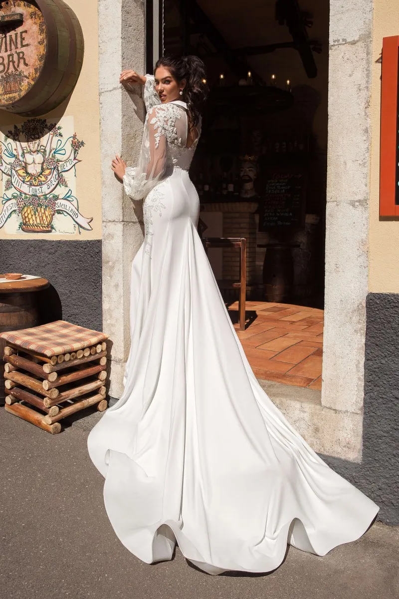 Abiti e Vestiti da Sposa Taglie Forti 2024 con Prezzi Economici