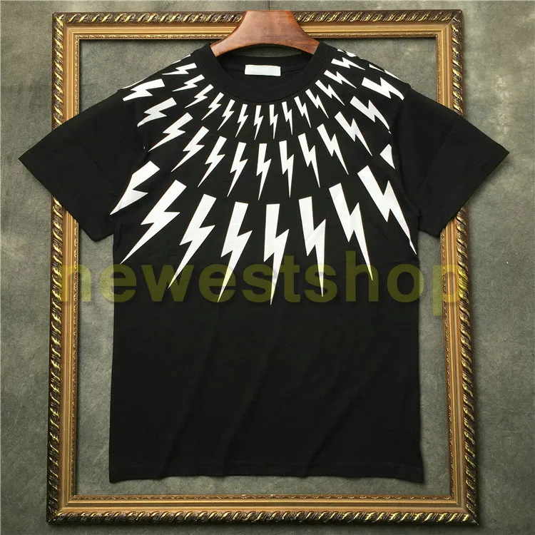 21SS Sommar Mens Black White Geometry Printing Tshirts Luxury Designer Tshirt Fashion Short Sleeve T Shirts Unsex Cotton Tee Toppar