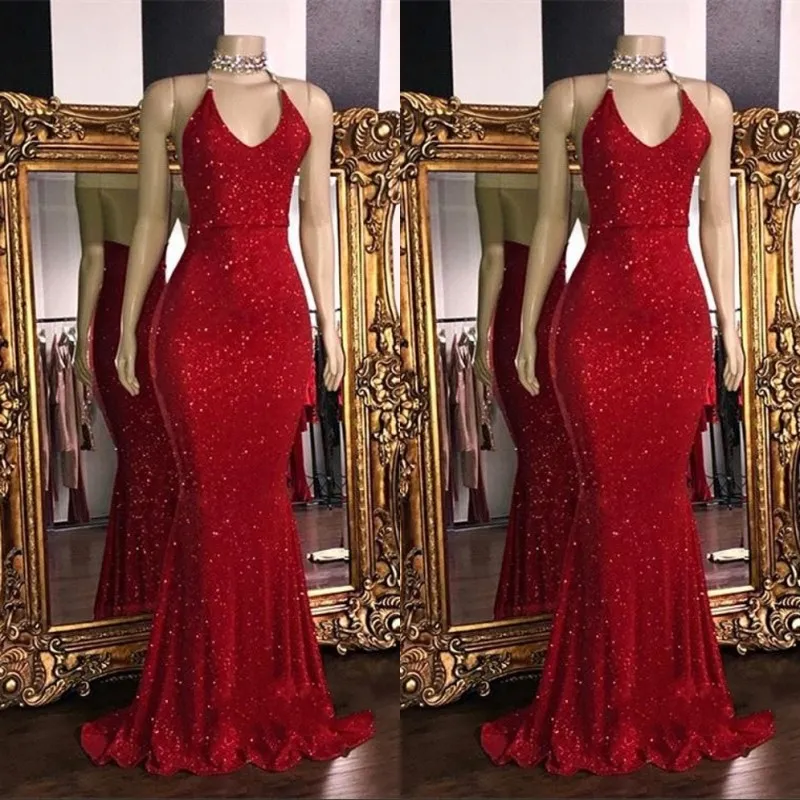 2019 Kırmızı Köpüklü Pullarda Mermaid Uzun Gelinlik Modelleri Halter Boncuklu Backless Sweep Tren Örgün Parti Abiye giyim