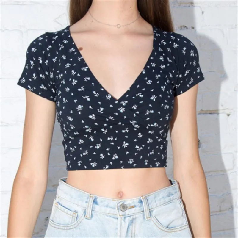 Womens T Shirt Drop Crop Top 2021 Brandy Melville Shirt Female Short Sleeve  Tops V Neck Vest Women From Begonier, $35.7