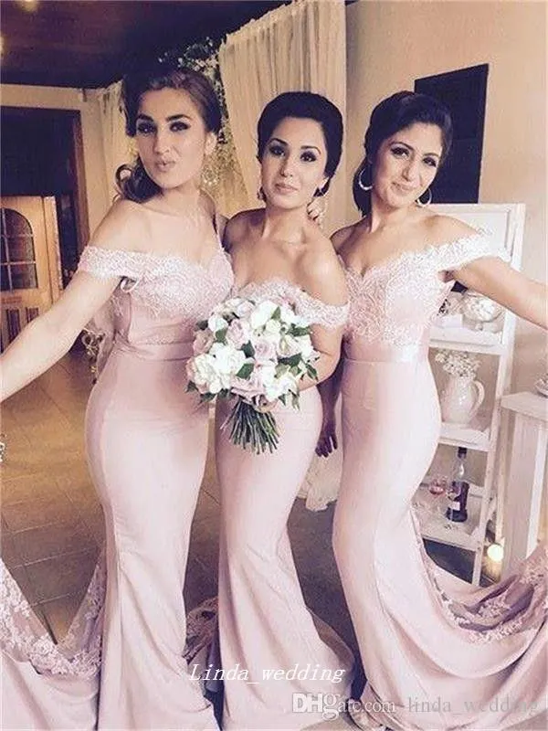 2019 Tanie Kraj Styl Blush Różowy Druhna Dress Elegancka Maid of Honor Dress Sukienka Wedding Party Gown Plus Size Vestidos Damas De Honor