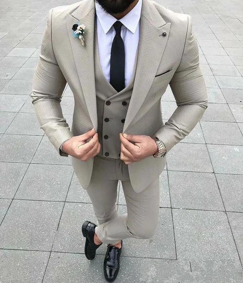 Popüler Bej Damat Smokin Tepe Yaka Slim Fit Sağdıç Düğün Smokin Erkekler Balo Parti Ceket Blazer 3 Parça Suit (Ceket + Pantolon + Kravat + Yelek) 81