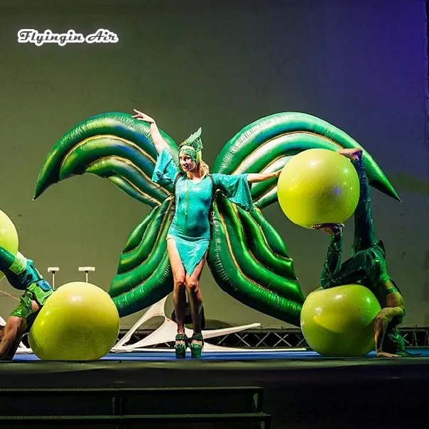 Wydajność sceniczna Nadmuchiwana sukienka Zielona Wearable Wing 2m Walking Blow Up Costume Do Parady i Dancing Show