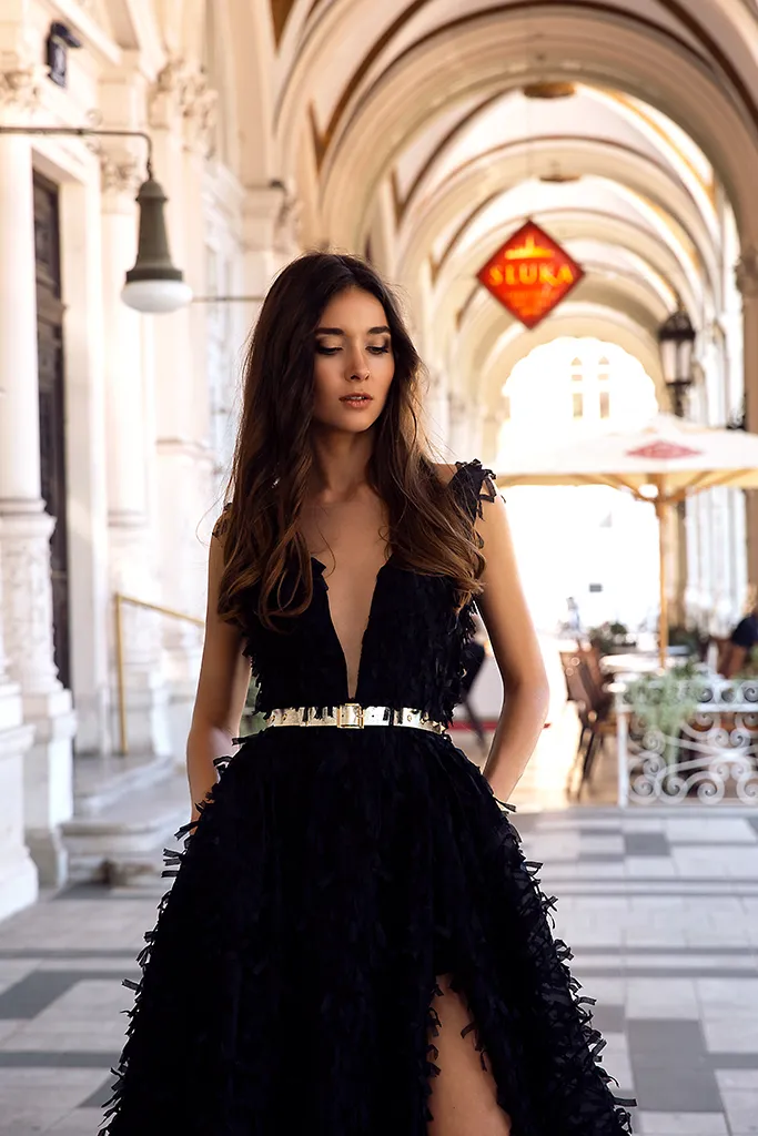 Oksana Mukha 2019 robes de bal col en V profond cote fendu dentelle gland robes de soiree formelles volants longueur de plancher une ligne robes