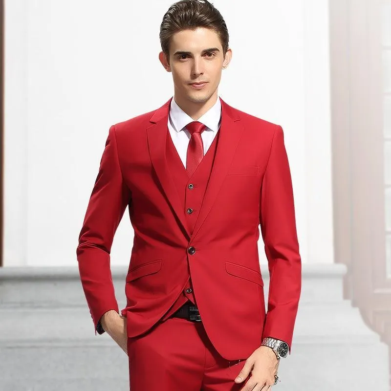 Beau Tuxedos De Marié Rouge Revers Encoche Groomsman De Mariage Tuxedos Mode Hommes Prom Party Veste Blazer 3 Pièces Costume (Veste + Pantalon + Cravate + Gilet) 82