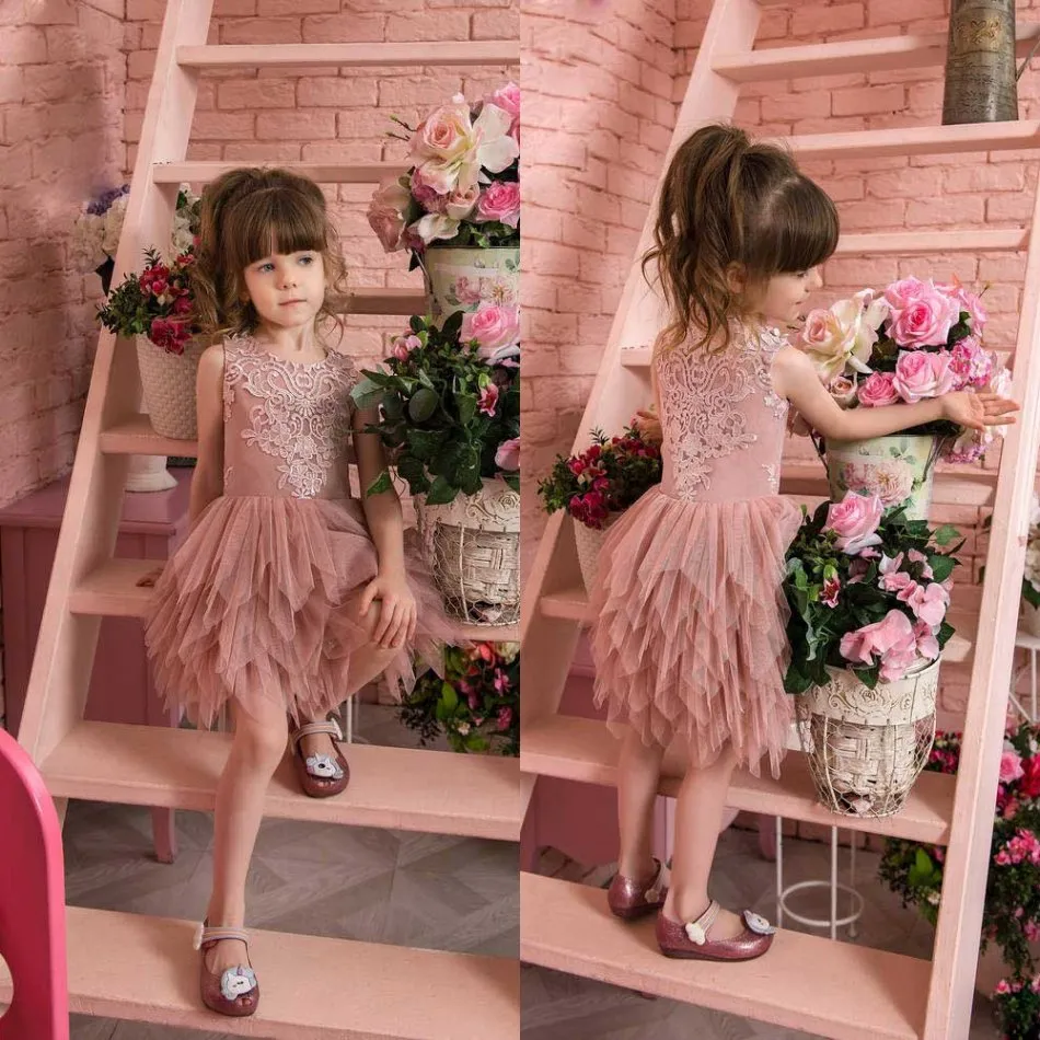 누드 핑크 귀여운 꽃 소녀 드레스 민소매 보석 목 소녀 웨딩 드레스 프릴 레이스 친교 선발 대회 드레스 가운