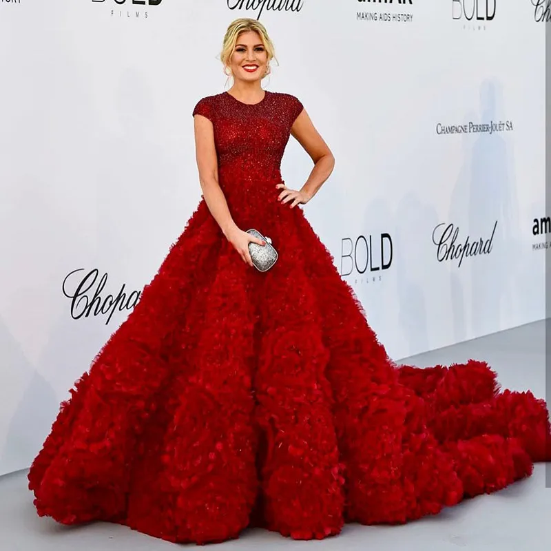 Michael Cinco Red Afton Klänningar Korta ärmar Skräddarsydda Sequins Appliqued Sweep Train Luxury Prom Lugnar Red Carpet Dress 4028