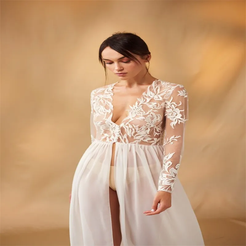 Elegant V Neck Chiffon Wedding Bride Bathrobe With Appliqued Lace