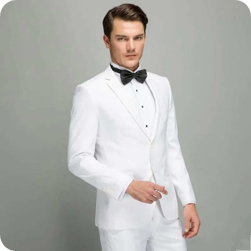 Ultimo design Due bottoni Smoking da sposo bianco Risvolto con risvolto Abiti da uomo 2 pezzi Giacca da sposa / ballo di fine anno / cena (giacca + pantaloni + cravatta) W723