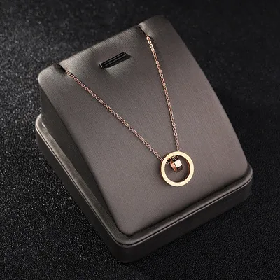 Trevo de quatro folhas pendant espiral cheia de diamantes clavícula cadeia cor misturada três enrolamento círculo de jóias pingente duplo colar de moda