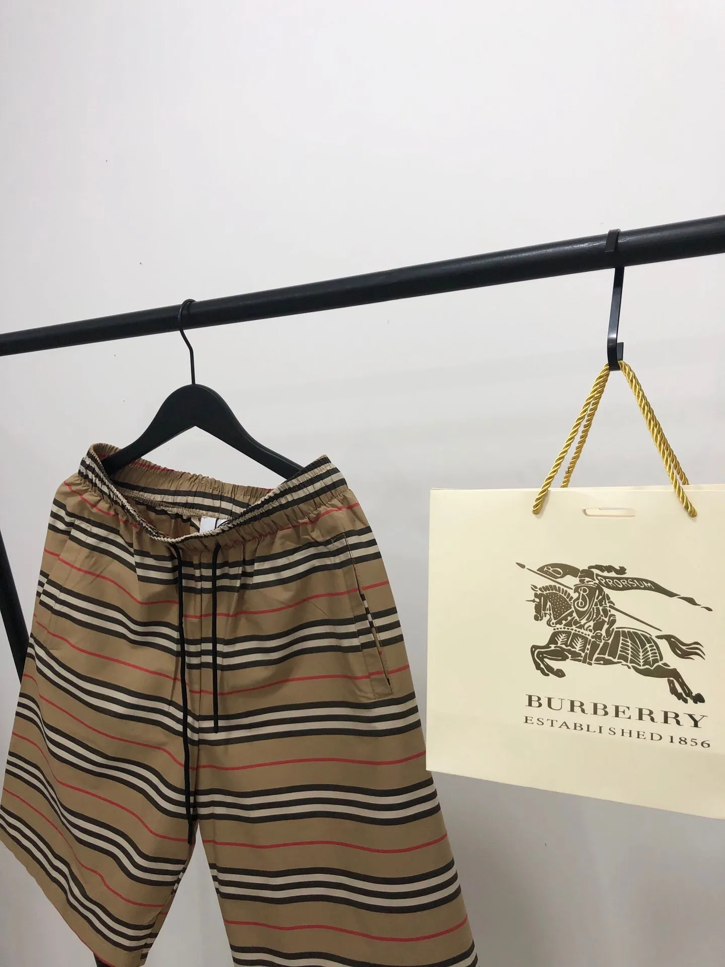 Burberry sweatpants on sale dhgate