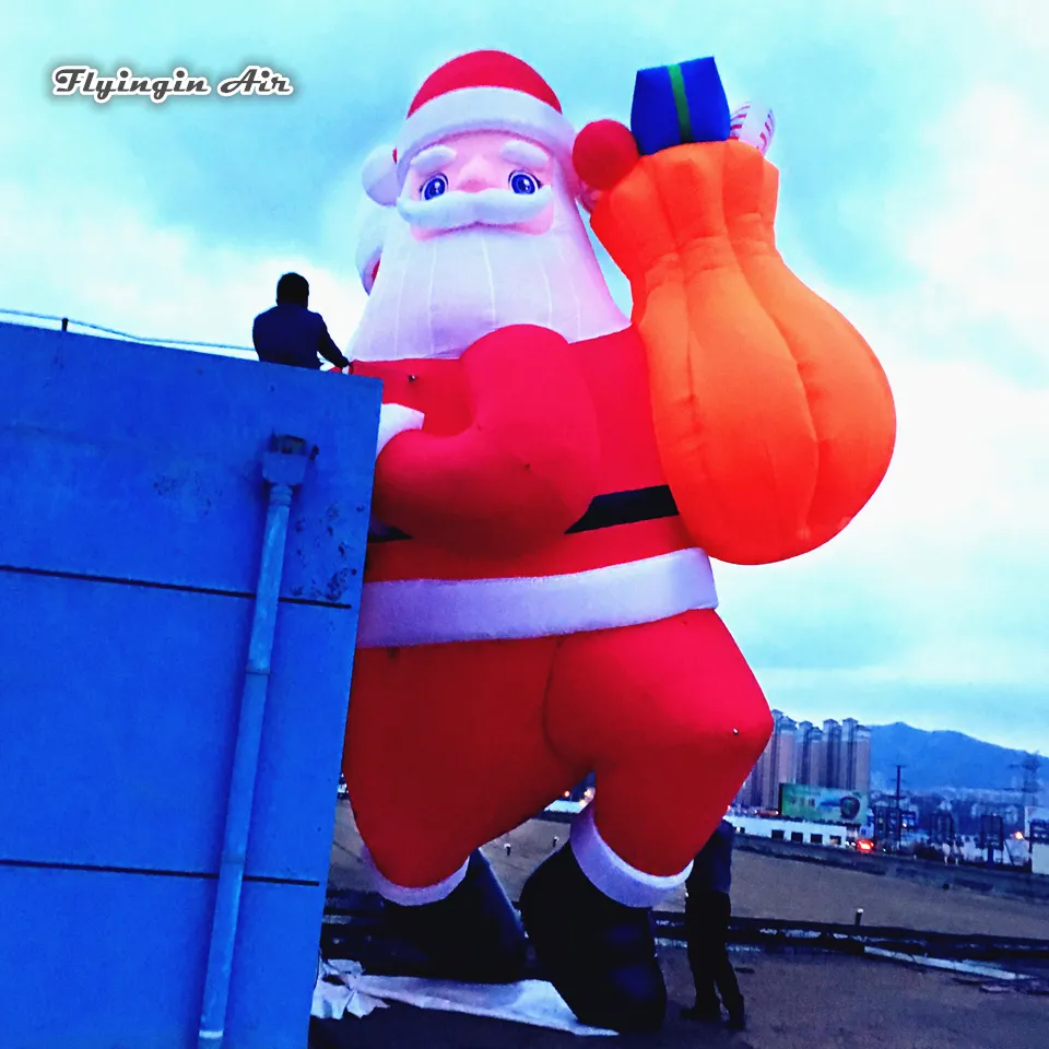 5m Height Outdoor Lighting Inflatable Santa Claus Carrying A Gift Bag Climbing Building For Christmas Eve Decoration