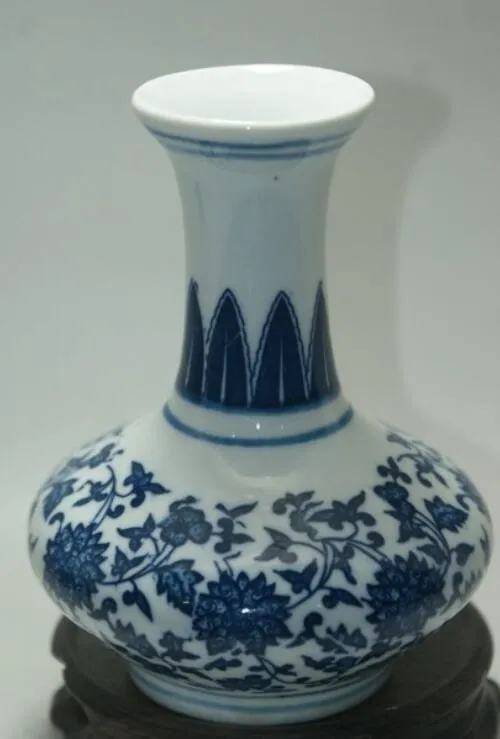 Fine Old China Blue and white Hand-painted vases Porcelain