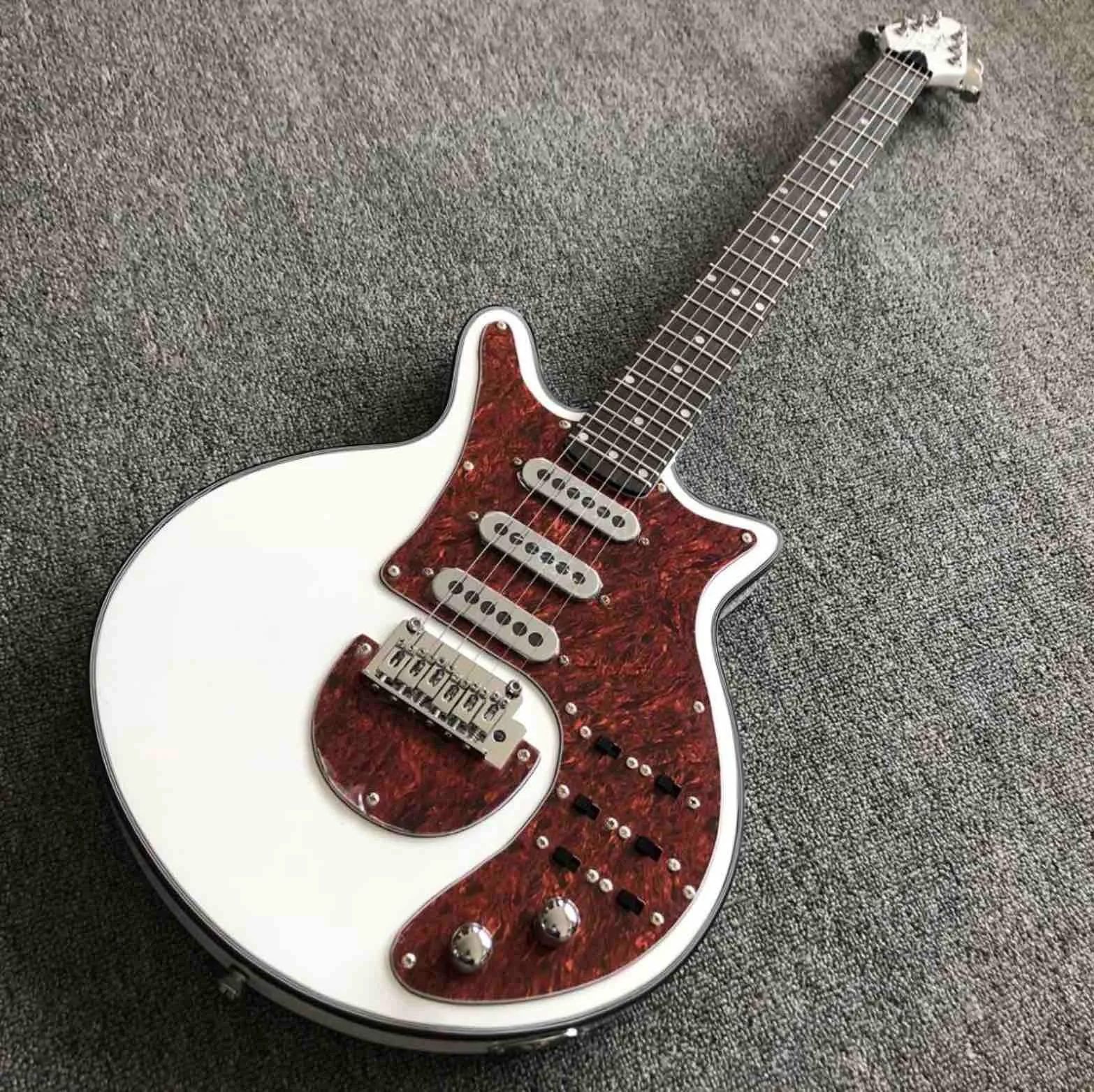 Fabrika özel mağazası Beyaz Guild Brian BM Brian May Gitar Siyah Pickguard 3 pikap Tremolo Köprü 24 Frets Elektro Gitar