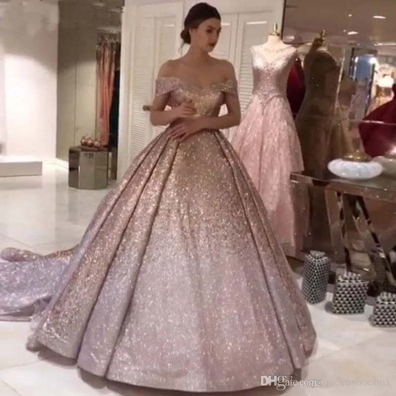 Sparkly Rose Dubai Gold Squined Ball Gown Quinceanera 드레스 오프 어깨 파티 드레스 연인 코트 기차 공식 이브닝 가운 S