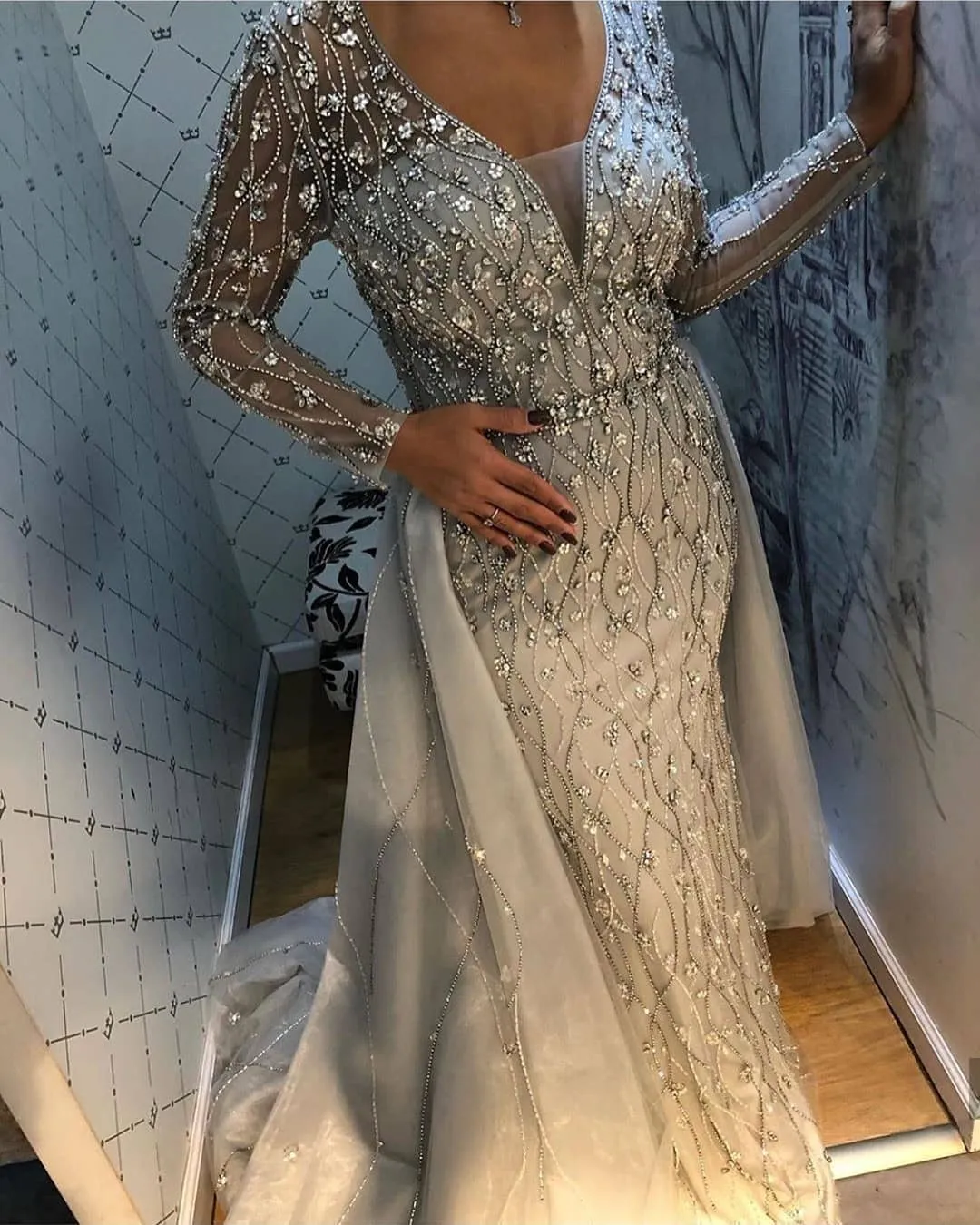 2020 Arabiska Aso Ebi Lyxiga Silver Sexiga Evening Klänningar Beaded Crystals Prom Klänningar Mermaid Formell Party Andra receptionen Gäster ZJ264