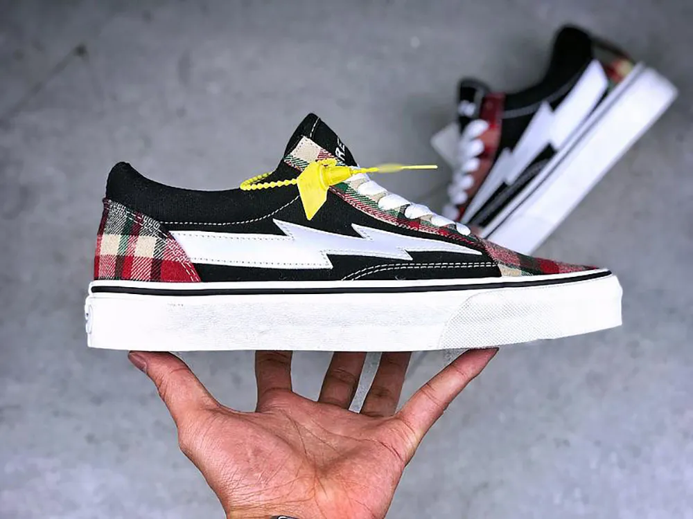 New Revenge x Storm Pop Old Skool Designer Cavnas Sneakers Donna Uomo Low Cut Skateboard Rosso Blu Bianco Nero Scarpe casual