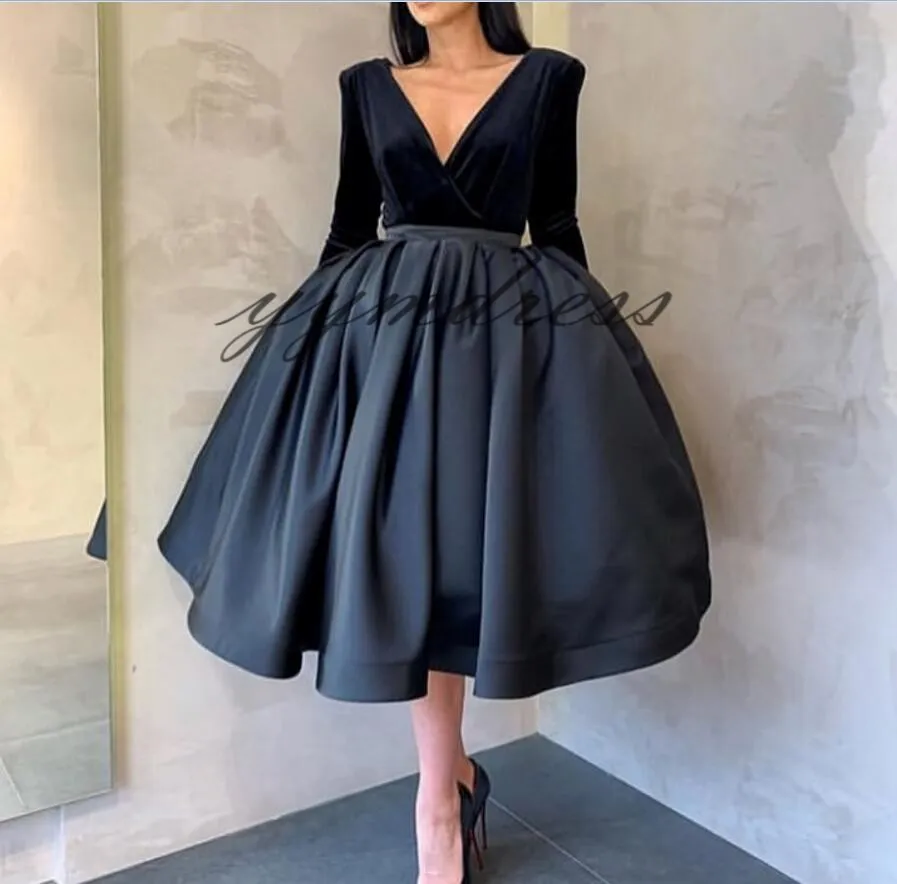 Dark Blue Velvet Prom Dresses 2019 Sexy Deep V Neck Long Sleeves Tea