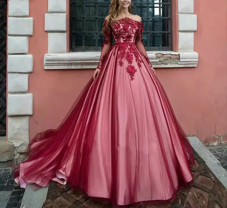 Luxuriöses 3D-Blumen-Stickerei-Vestidos de Quinceanera-Kleid mit langen Ärmeln, schulterfrei, Empire-Taille, schulterfrei, Abschlussball, Ballkleid, süßes 16-Mädchen