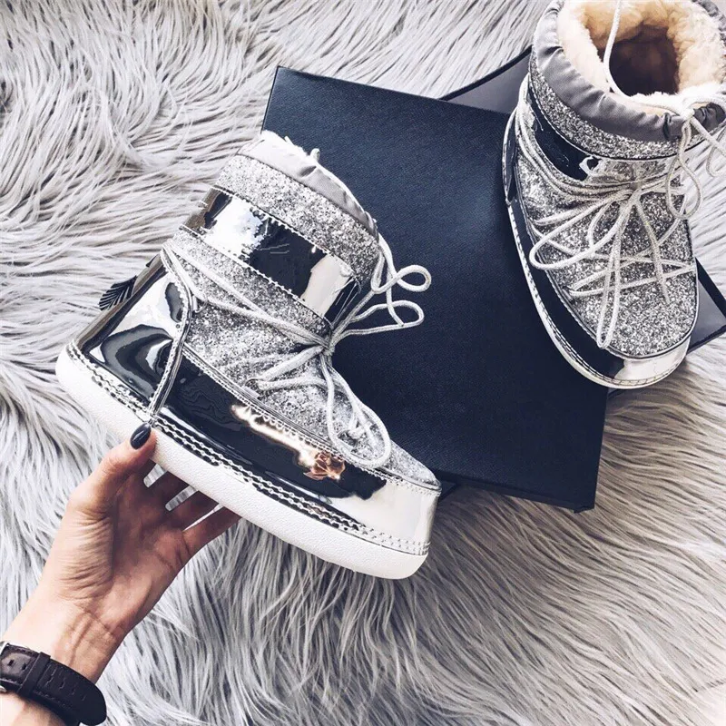 Moon boots gold online glitter
