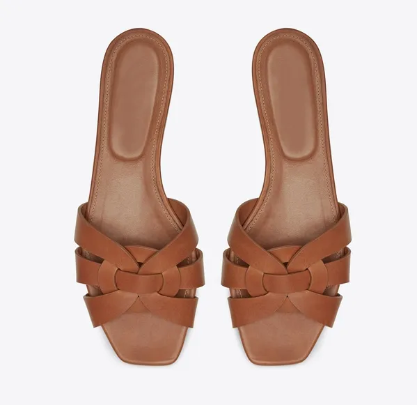 Kvinnors hyllning Platta sandaler Kvinnor tofflor i äkta läder Slides med sammanflätade remmar Skor