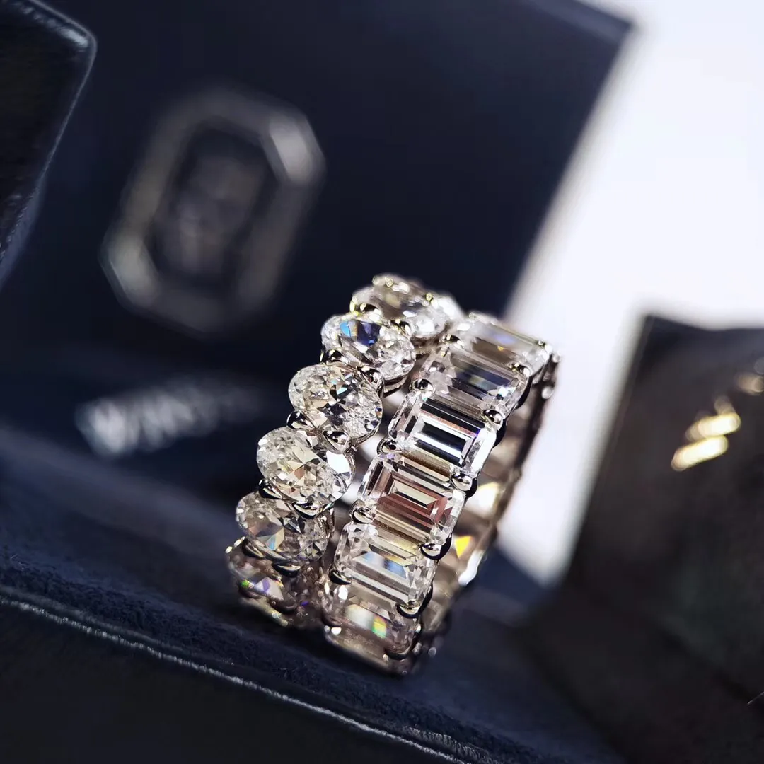 Moda - série do início da primavera oval anel de diamante completo europeu e americano moda banhado a prata 50 pontos linha broca versão larga 200G