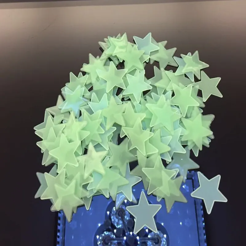 100 sztuk / zestaw naklejki ściennej gwiazdy stereo plastikowe świetlisty fluorescencyjny pastorze świecące ciemne naklejki pokój dla dzieci wystrój domu specjalne festivel 3cm