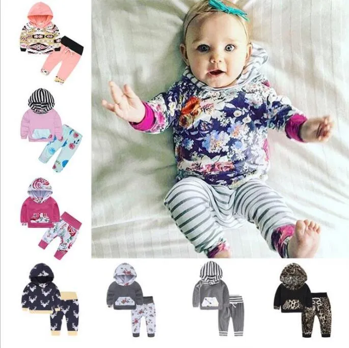 Meninos Listrado Roupa Camo Define Designer crianças a roupa do bebê manga comprida Floral Treino Set infantil Hoodie das meninas Calças Casaco Conjuntos C6221