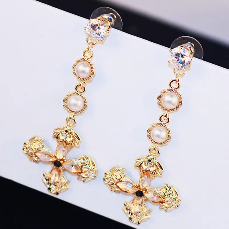 Femmes coréennes exagérer longues grandes boucles d'oreilles perle Zircon cristal strass croix boucles d'oreilles pendantes Vintage femmes bijoux