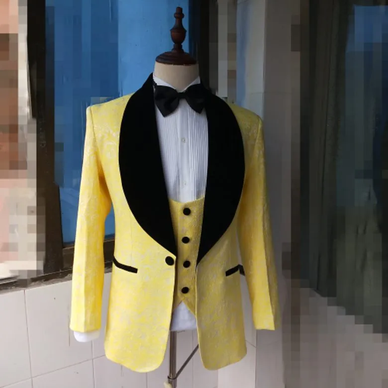 Yüksek Kalite Bir Düğme Sarı Kabartma Damat Smokin Şal Yaka Erkekler Düğün Takım Elbise / Balo / Akşam Yemeği Best Adam Blazer (Ceket + Pantolon + Yelek + Kravat) W412