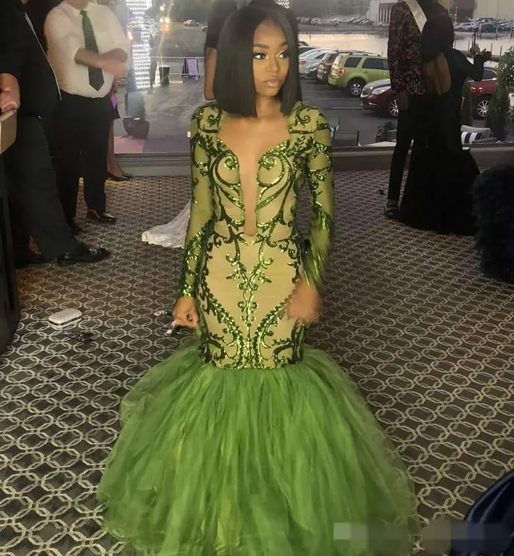 Modest Black Girls Green Mermaid Prom Dresses Long Sleeves Sequins Appliqued Tulle Plunging Illusion Formal Evening Wear Party Gowns 401 401