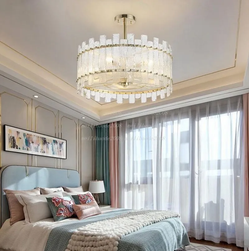 リビングルームの寝室のラウンドレストランランプの贅沢な曇りガラスデザインシャンデリア照明ミニのモダンなシャンデリア