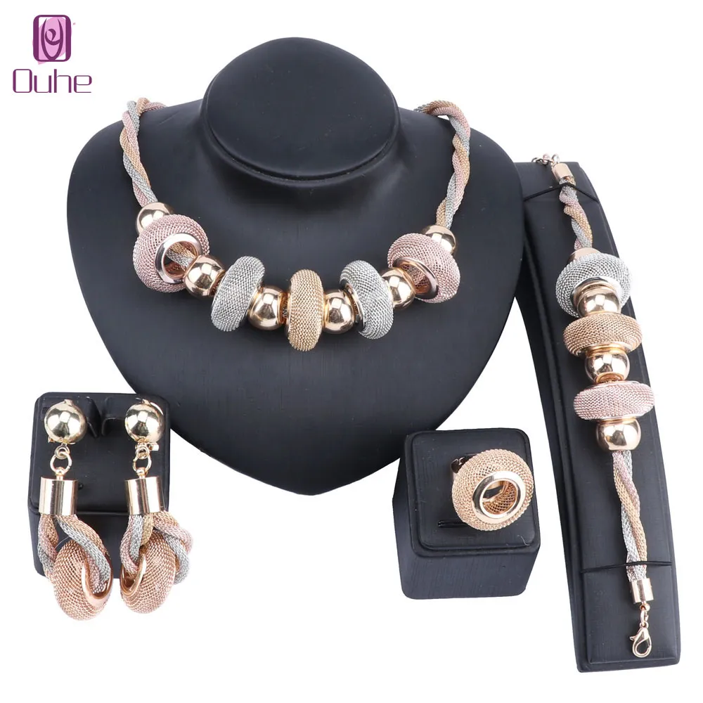 Set di gioielli di perline africane di moda Accessori per donna da sposa nigeriana Set di anelli per orecchini collana Dubai Gioielli colorati in oro