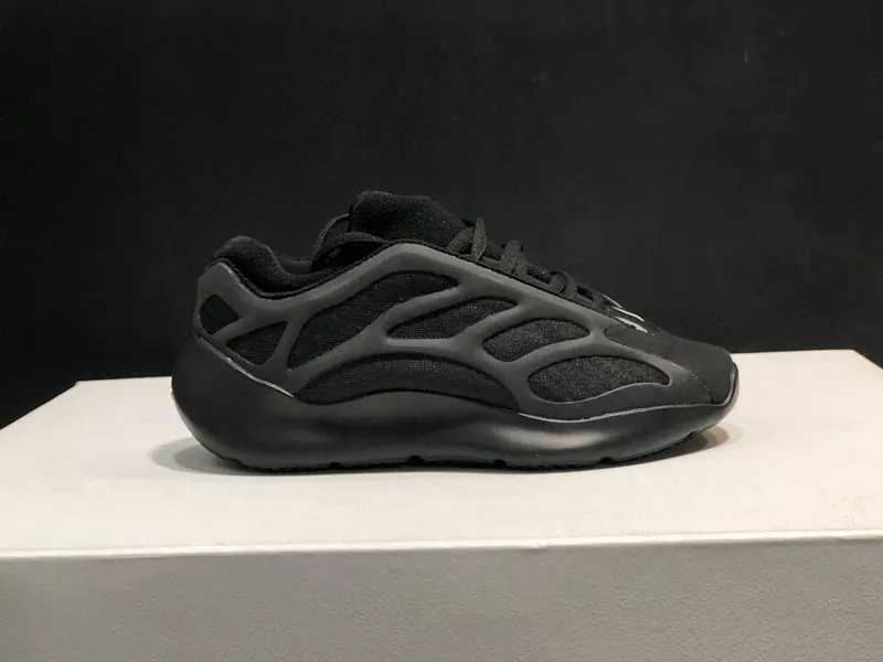 Kanye 35 hotsell v3