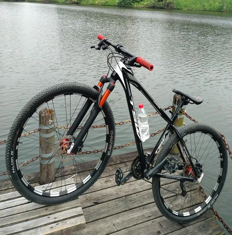 Kalosse sıcak satış 29inch dağ bisikleti 24/27/30 hız lastik kir bisiklet mtb dağ bisikleti 29er 29*19 inç lastikler