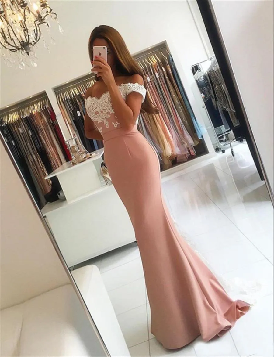 Schulterfreies, langes, modernes Meerjungfrau-Abschlussballkleid mit Spitzenapplikationen, dunkelrosa, sexy Abendkleid, bescheidene Ballkleider mit Ärmeln