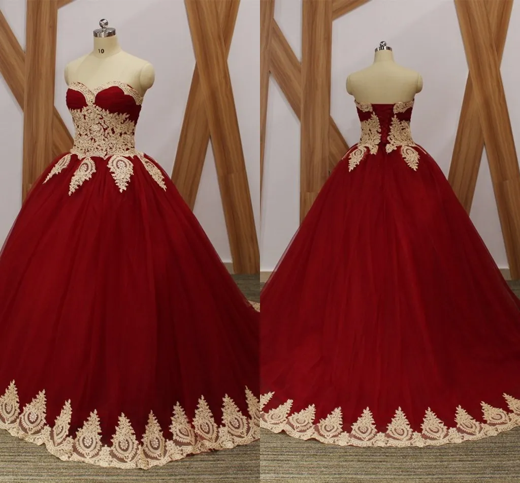 Altın Dantel Kırmızı Tül Balo Vestidos De Quinceanera Elbiseler 2020 Pileli Straplez Kat Uzunluk Tatlı 16 Elbise Balığa Uzun Gerçek Görüntü