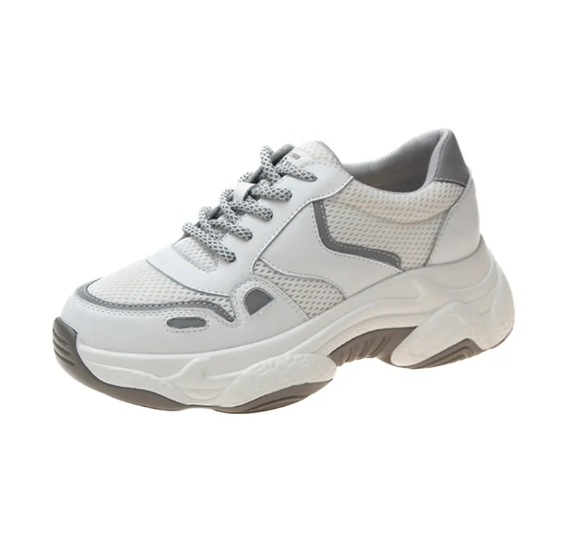 Hot Sale Triple S Ins Chaussures Mode Designer Skor Trainers Vit Svart Klänning De Luxe Sneakers Kvinnor Running Skor