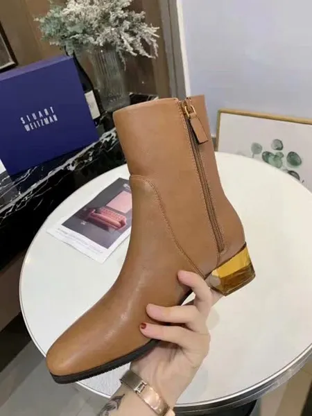 Venta caliente- Primavera Otoño Zapatos de mujer de charol negro envío gratis para novia Letras de punta estrecha de lujo para mujer Botas de diseñador