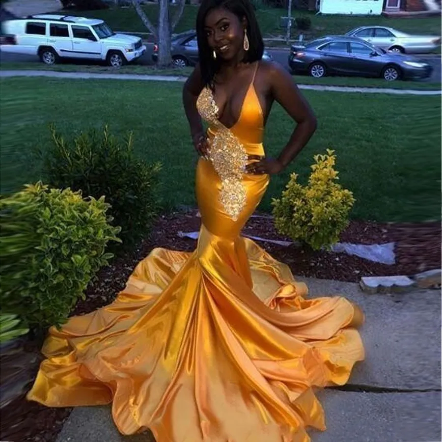 Gold mermaid prom dresses deals 2019