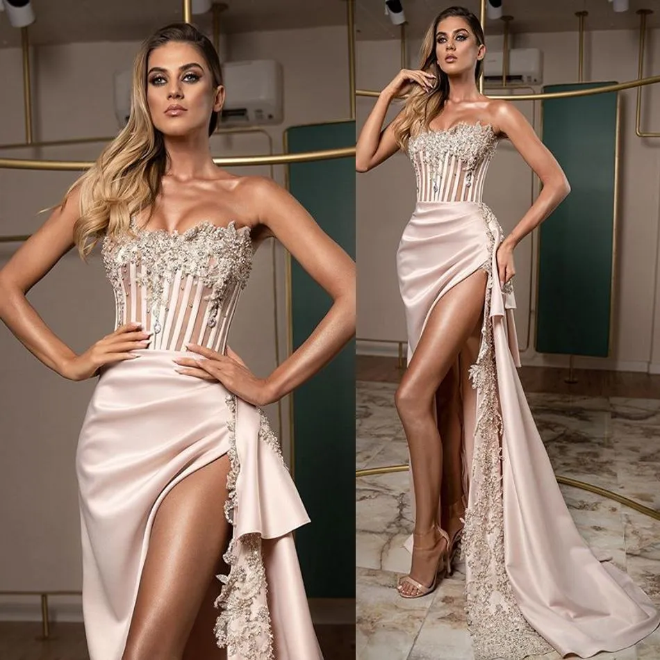 2020 elegante prom jurken sexy strapless hoge kant split avondjurken op maat gemaakte kant applicaties sweep trein speciale gelegenheid jurk