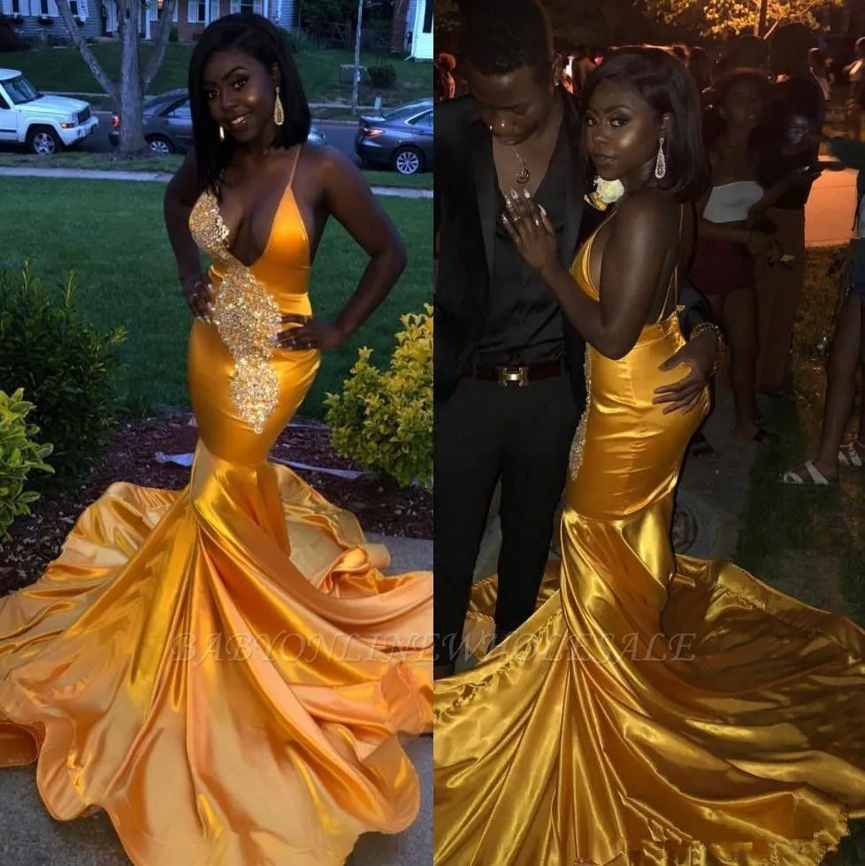 Elegante con scollo a V Appliques Spaghetti Straps Mermaid Lace Prom Dresses Black Girls Backless Long Yellow Giallo Abiti da sera