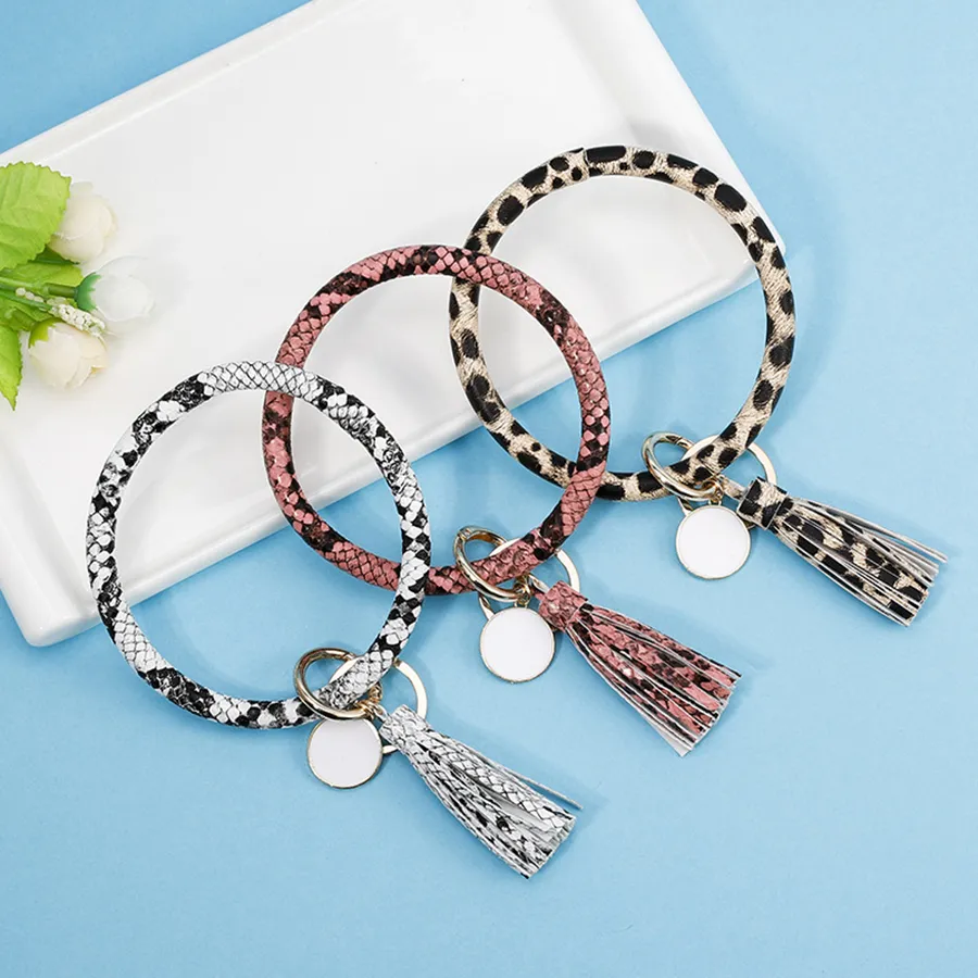 Tassel Charms Bangles Key Buckle Pu Läder Wrap Wristbands Keys Chain Multi Colors Armband Ring RRA2118